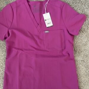 Figs Women's Bright Fuschia Catarina top